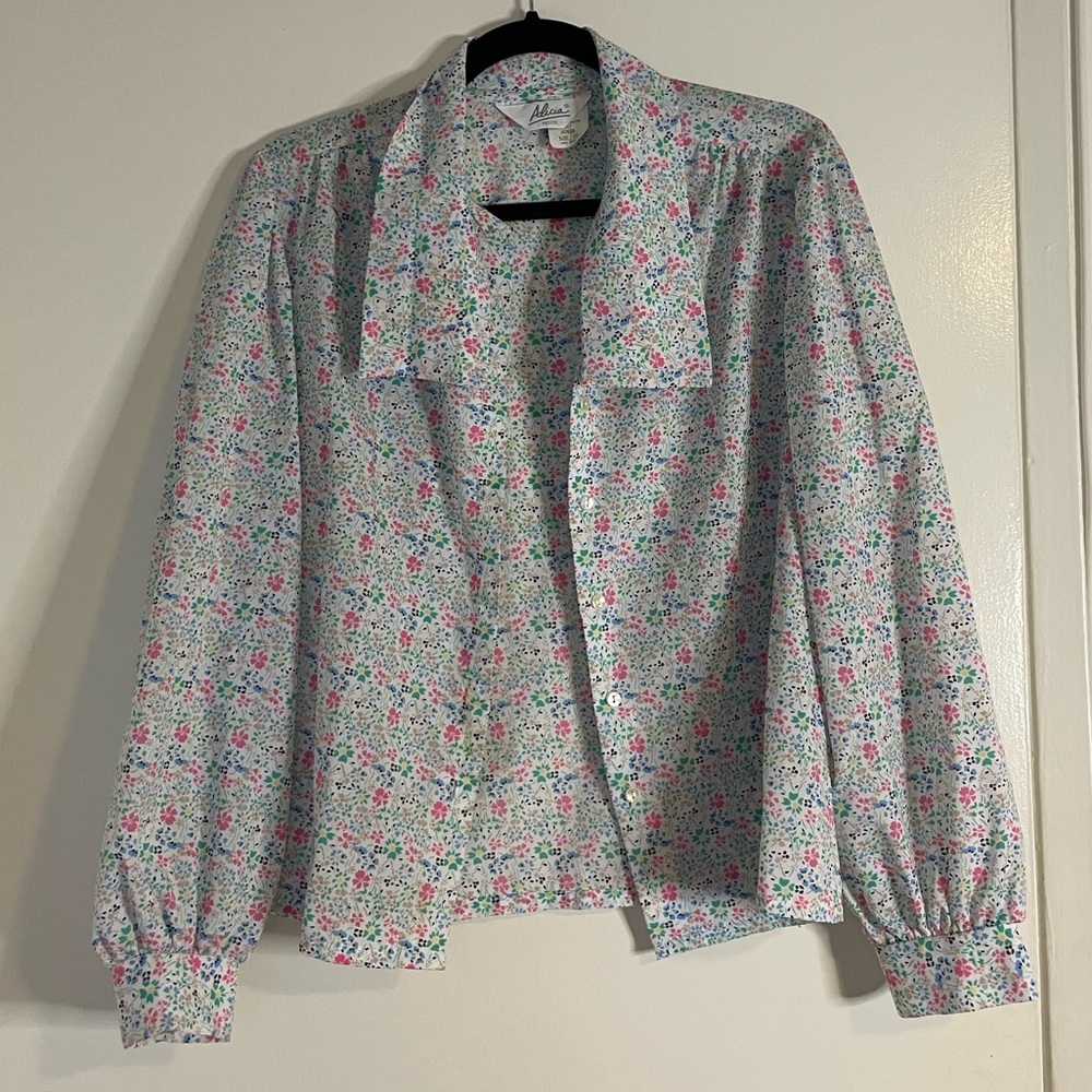 Floral vintage blouse